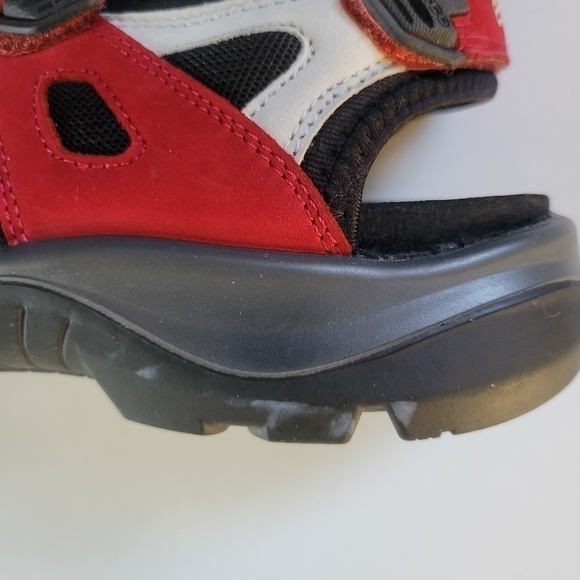 COPY - Ecco women's Off road Yucatan Sandals Chilli Red size 41. - Picture 9 of 14